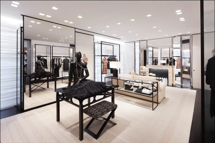 Chanel opens pop-up store in Amsterdam – Yakymour